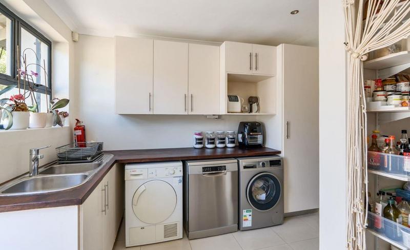 5 Bedroom Property for Sale in Hout Bay Western Cape